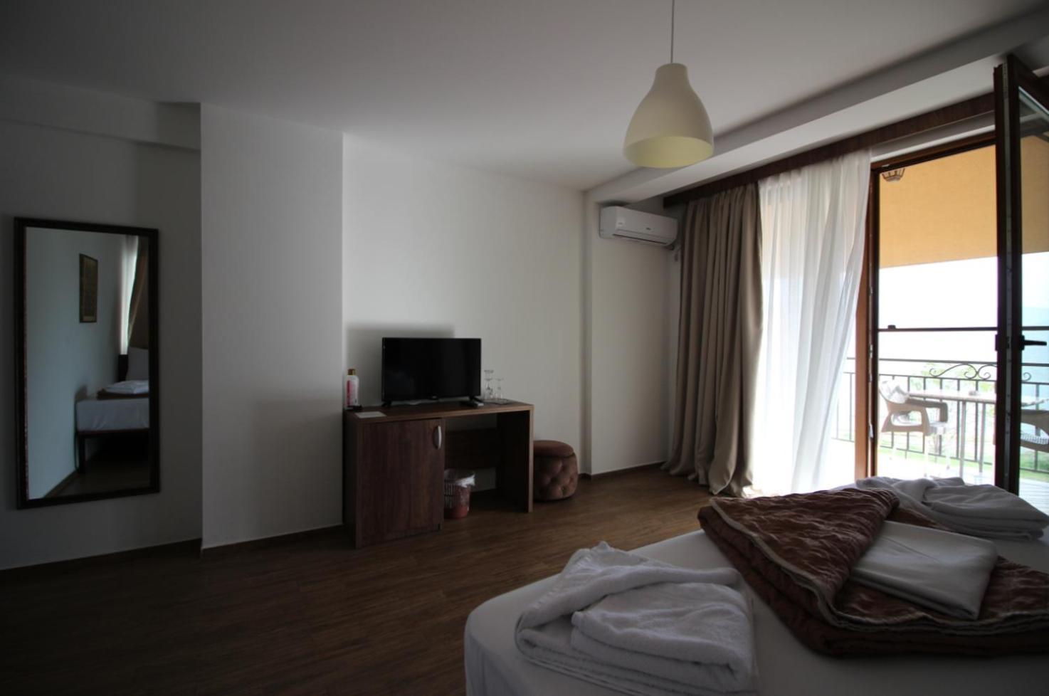 Hotel La Terrazza Dojran Exteriör bild
